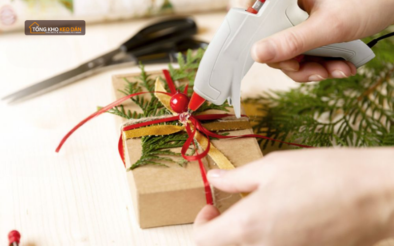 Khám phá các ứng dụng keo nến trong thủ công mỹ nghệ (1)