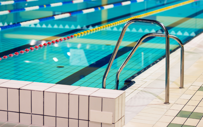 Tiêu chí chọn keo chà ron hồ bơi an toàn, chống thấm tuyệt đối