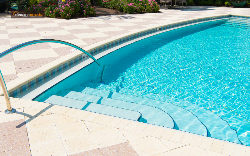 keo chà ron hồ bơi (1)