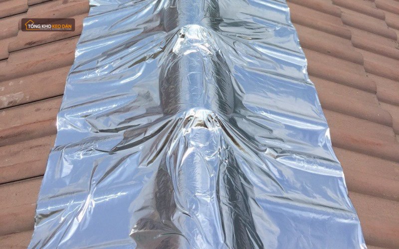 tấm dán chống dột mái tôn khổ rộng 1m