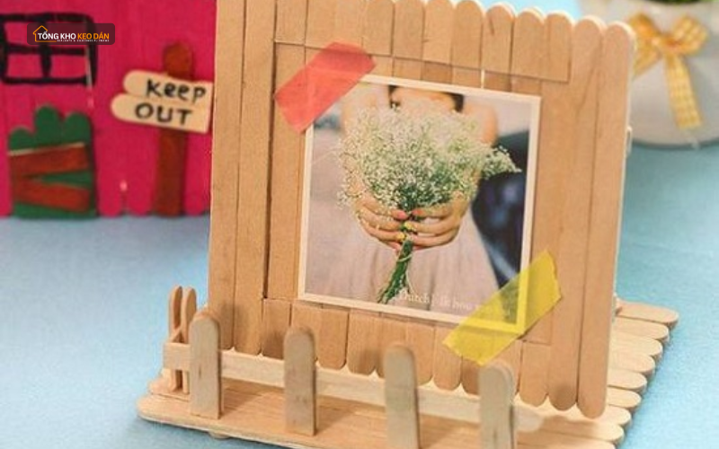 Khung ảnh Noel từ que kem