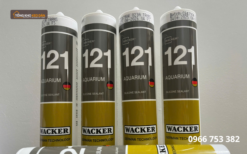 Wacker 121 dán bể cá tại Hà Nội