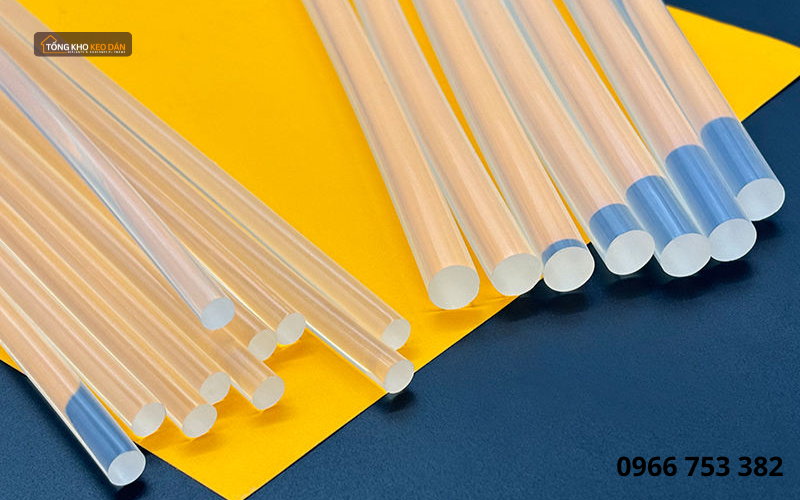 keo cây silicon để giảm va đập của cánh cửa (1) keo cây silicon để giảm va đập của cánh cửa (1)