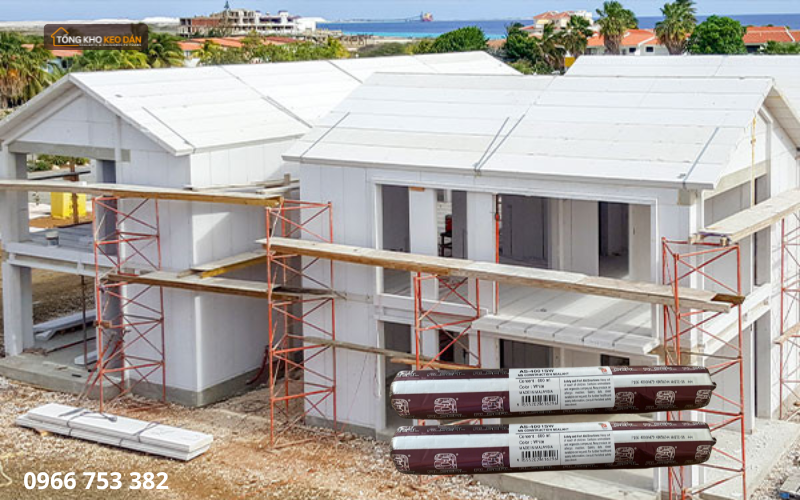 Cách bơm keo sealant cho khe nối tấm ALC (1)