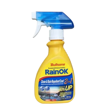 RainOk 2in1 Bullsone, nước lau làm sạch và trong gương kính xe ô tô, đồng thời cung cấp lớp phủ chống bám nước trên kính khi đi mưa.