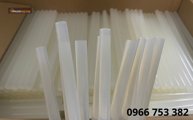 chuyên cung cấp keo nến dán thùng carton (1)