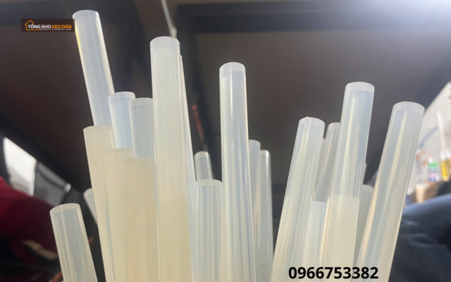 mua keo nến silicon đóng gói